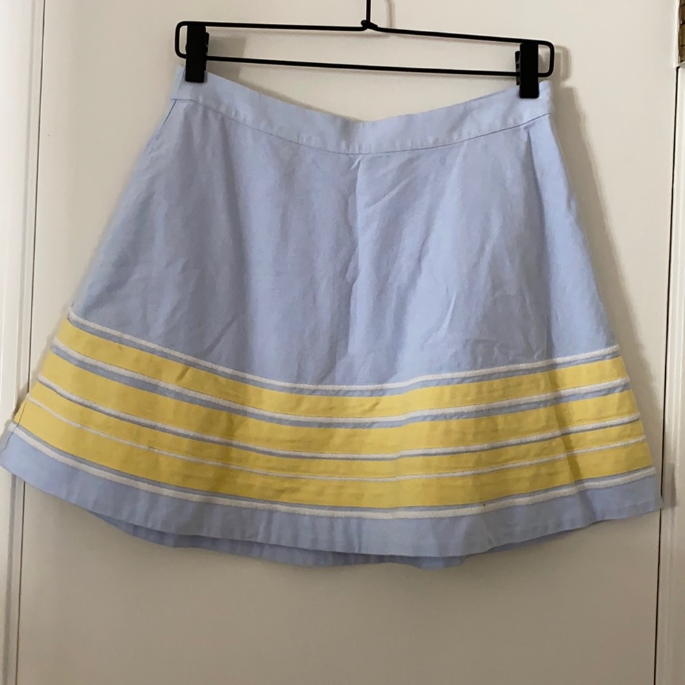 Vineyard Vines skirt, size 2, very gently used